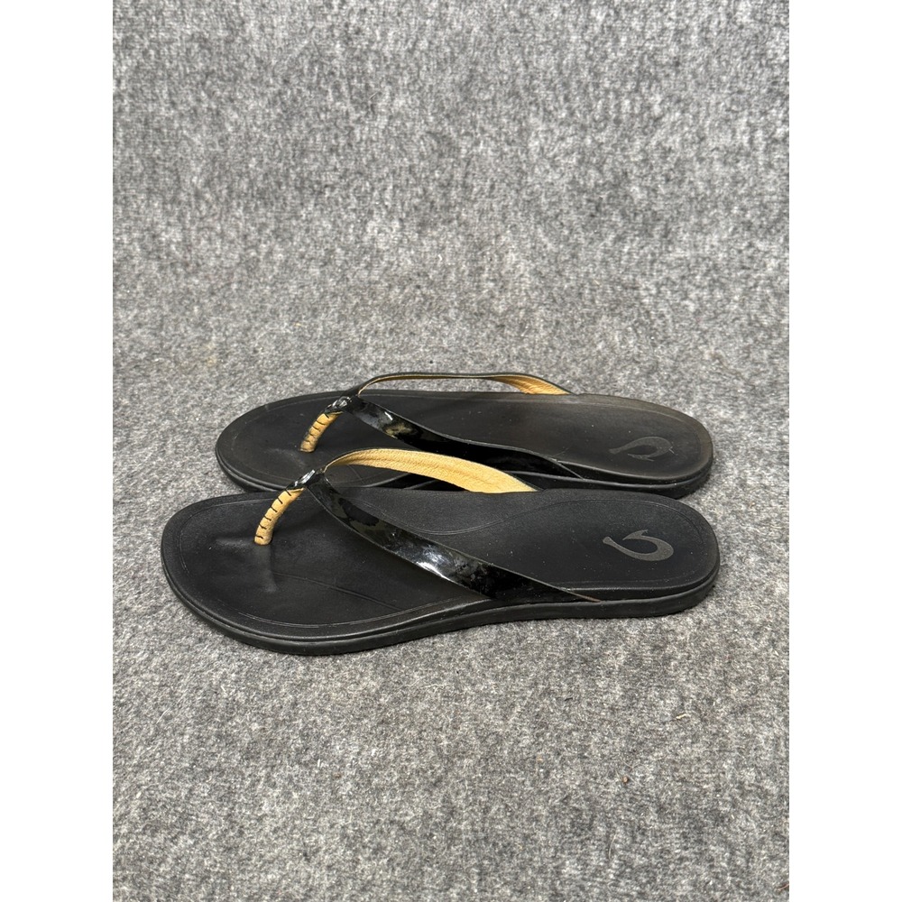 OluKai Ho'opio Leather Black Patent Flip Flop Sandals Womens 9 Summer Comfort